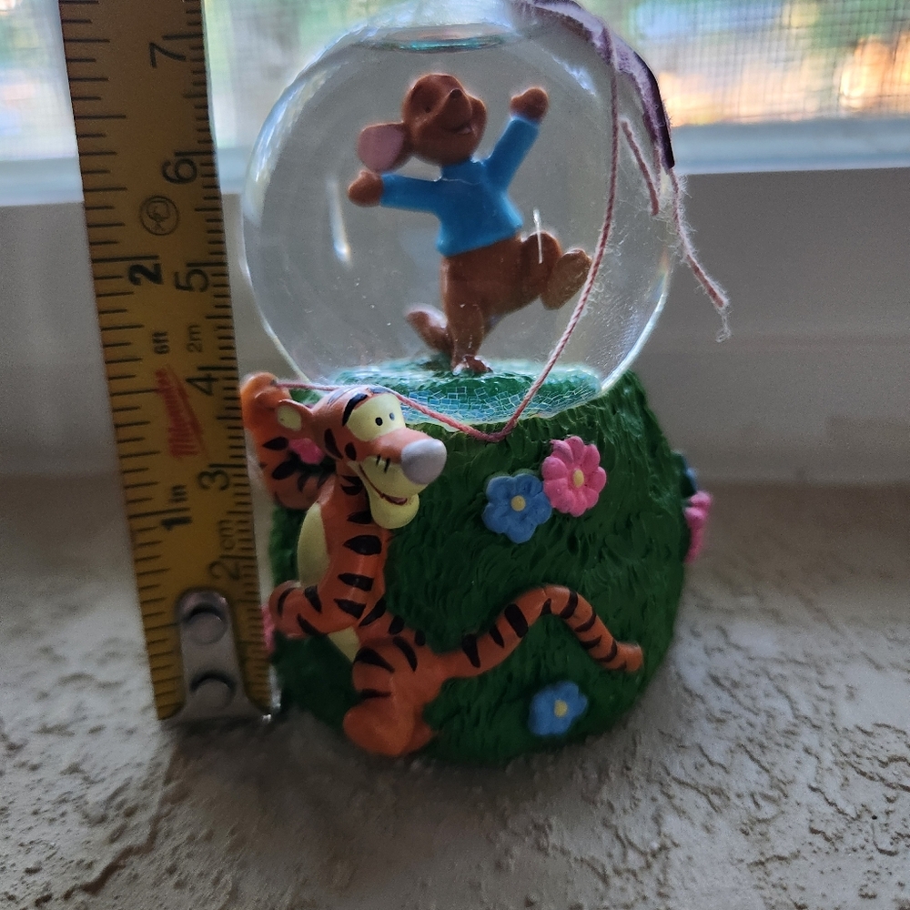 Winnie the pooh tiger and roo miniature snowglobe